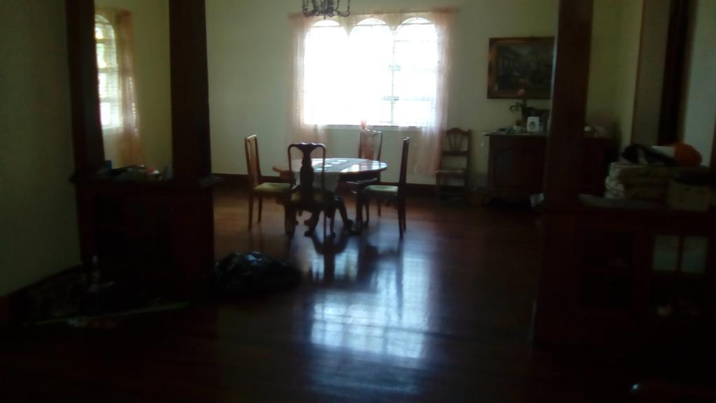 Robert'S Guest House 포트오브스페인 외부 사진
